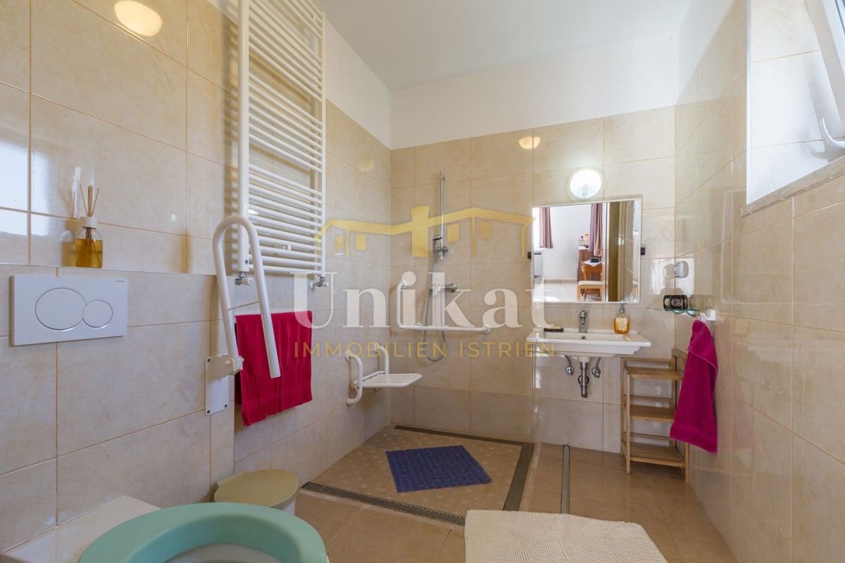 Hiša s čudovitim razgledom - Vižinada